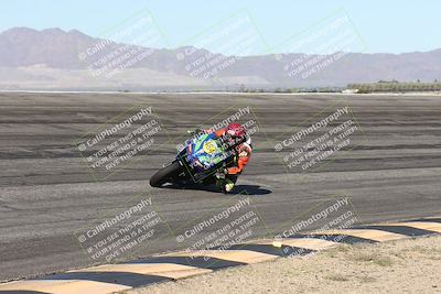 media/Jan-16-2026-CVMA Friday Practice (Fri) [[6f2bf47531]]/5-Racer 4-Trackday1/Session 2 (Bowl)/